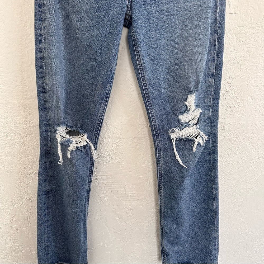 Agolde Riley High Rise Straight Crop Jeans in Whiplash Distressed - Picture 3 of 8